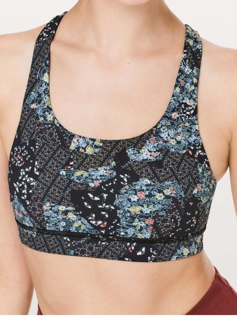 Lululemon Invigorate Bra Assemblage Alpine White Multi print size 4